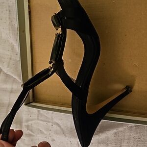 Giuseppe Zanotti 39 black satin sandals With Gems